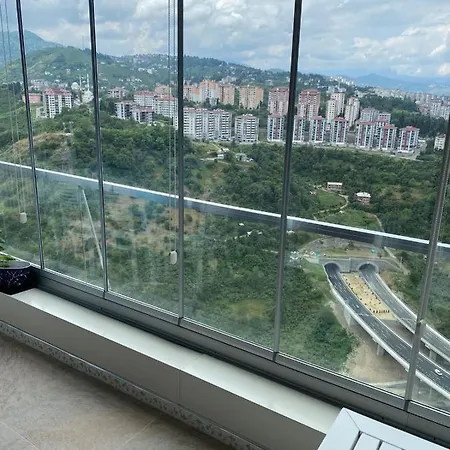 Glass House Apartment *